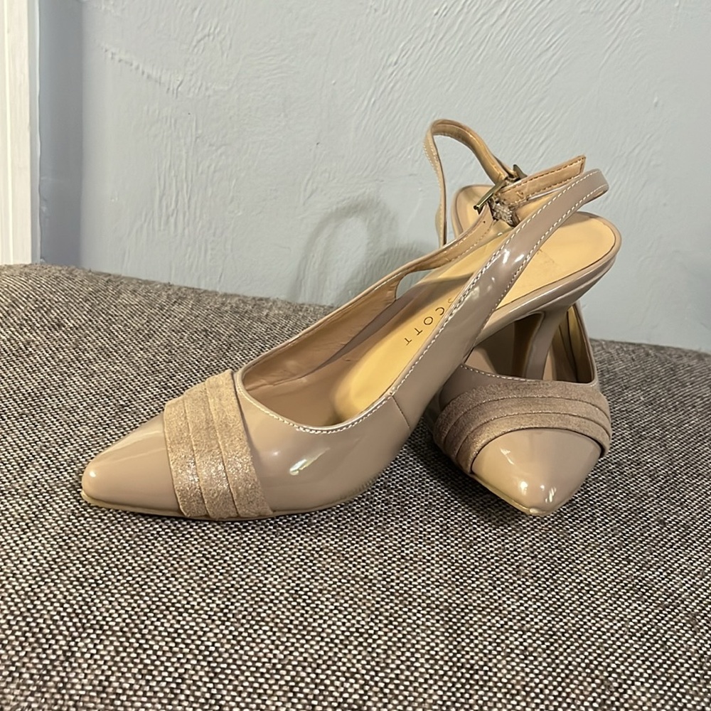 Karen Scott beige slingback heels , size 6H (extra wide).